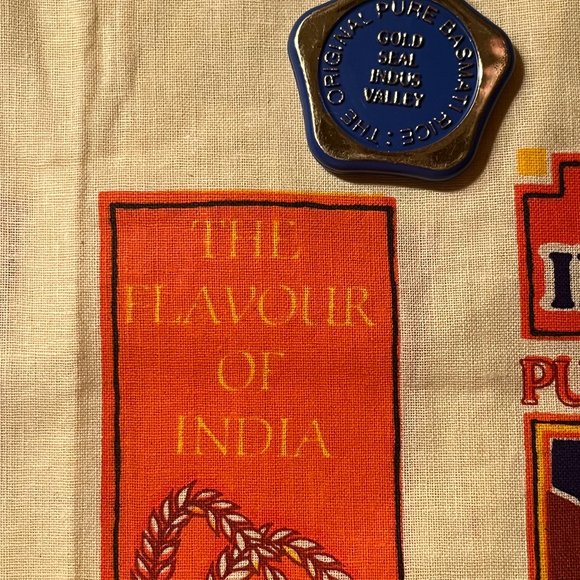 Vintage Linen - Picture 2 of 5